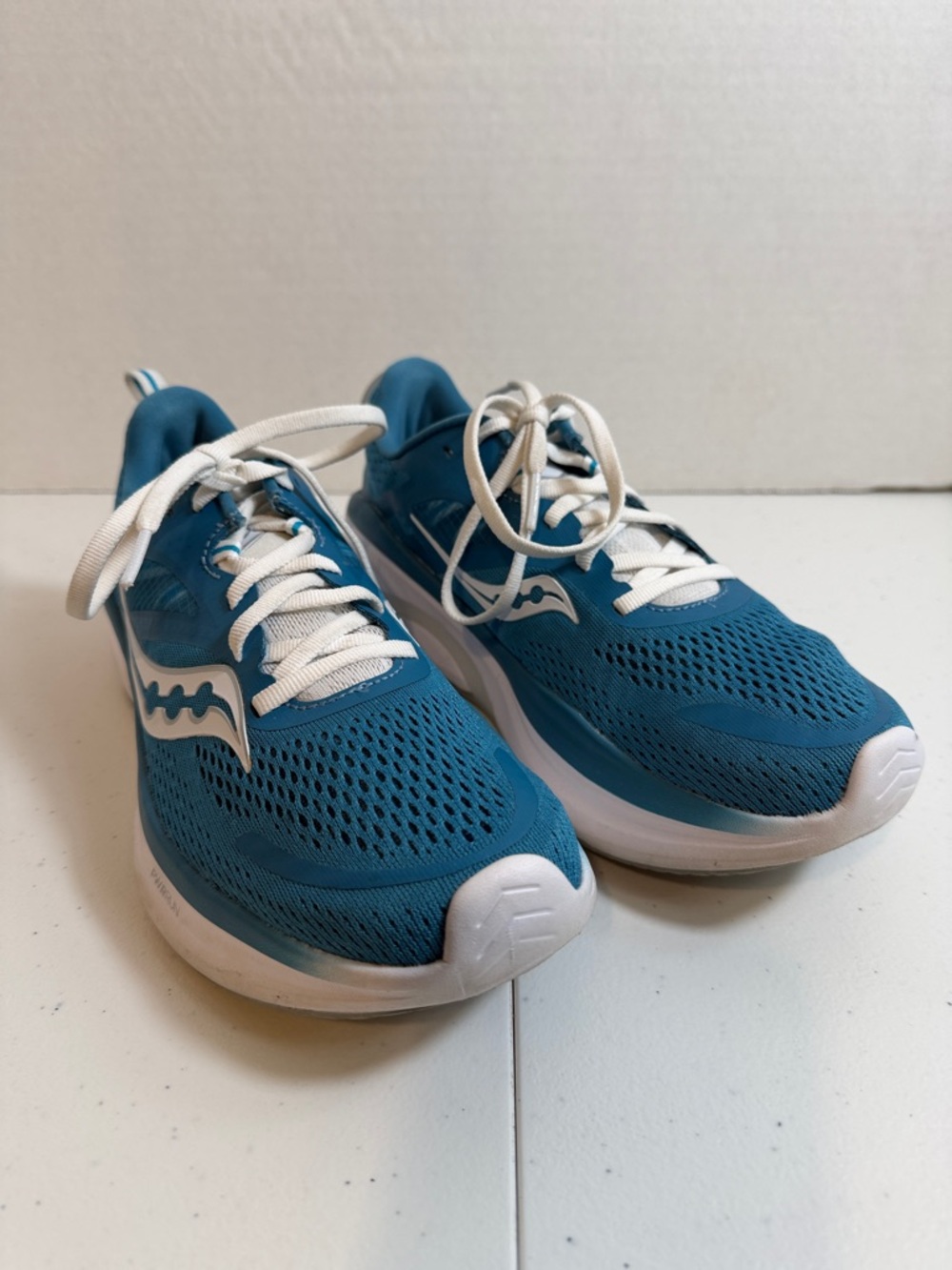 Saucony Women's Omni 22 Running Shoes